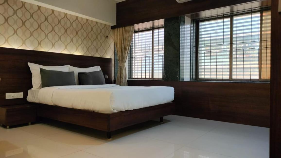 Hotel Sai Nidhi Supreme Navi Mumbai Exterior foto